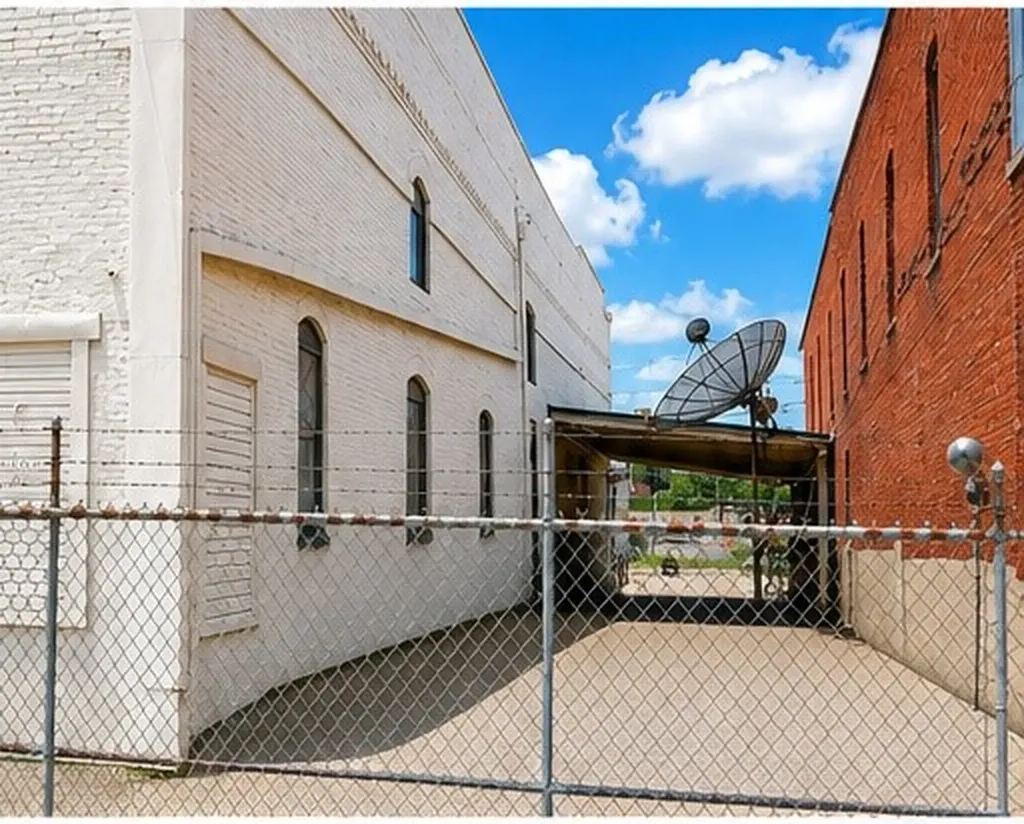 111 N Commerce Street Corsicana TX 75110