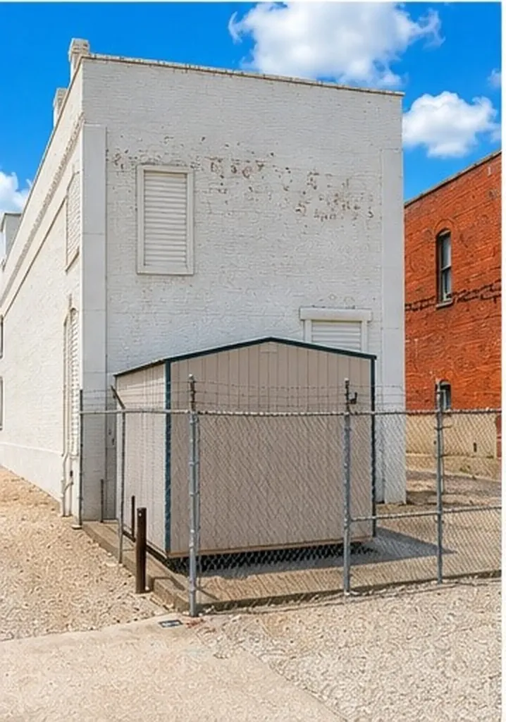 111 N Commerce Street Corsicana TX 75110