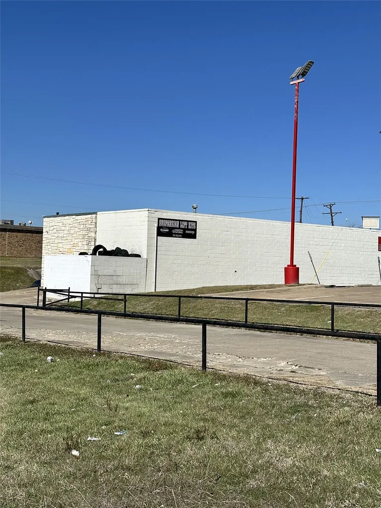 8507 W Camp Bowie W Boulevard Fort Worth TX 76116