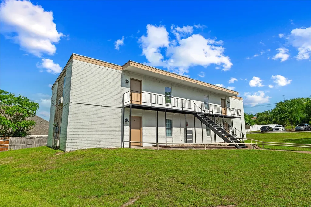 312 W Rentz Street W Weatherford TX 76086