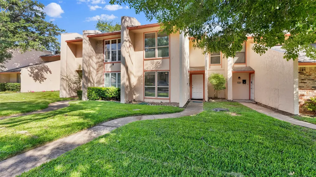 341 Arborview Drive Garland TX 75043