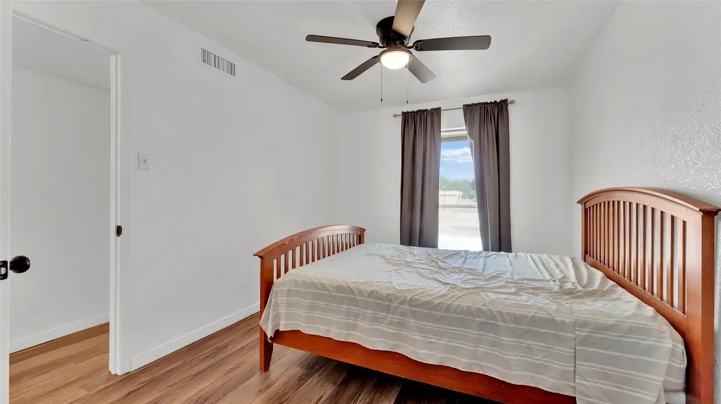 341 Arborview Drive Garland TX 75043