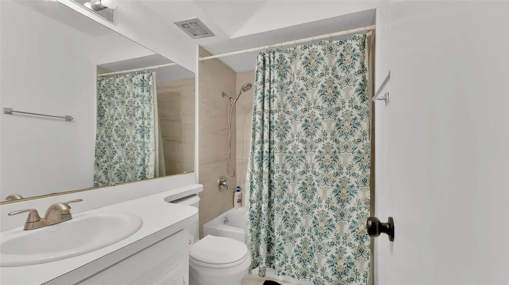 341 Arborview Drive Garland TX 75043