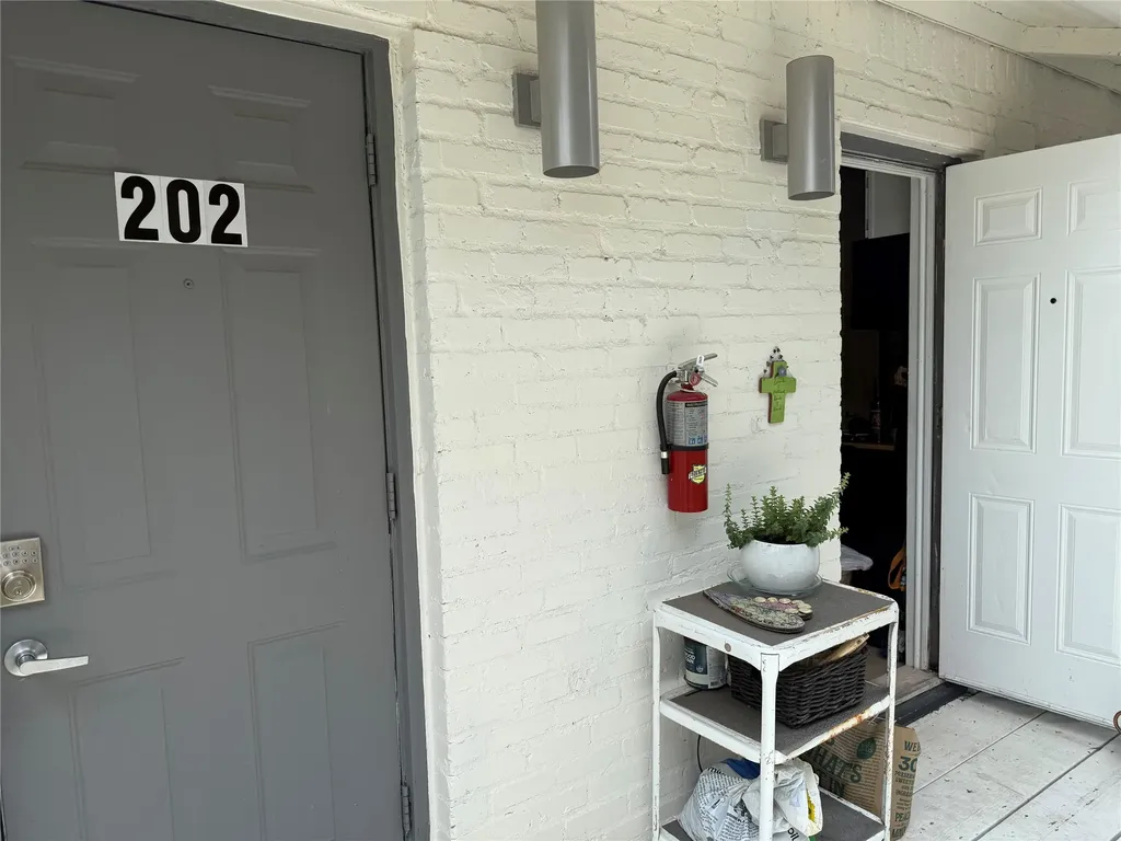 4101 Douglas Avenue Dallas TX 75219