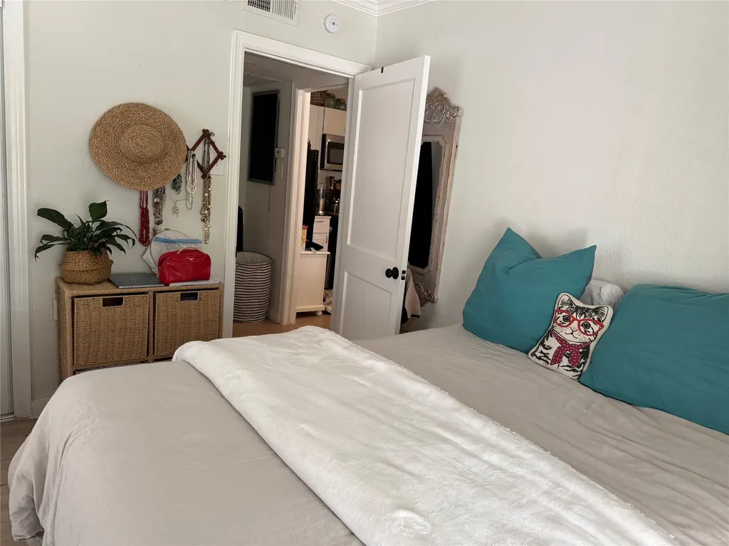 4101 Douglas Avenue Dallas TX 75219