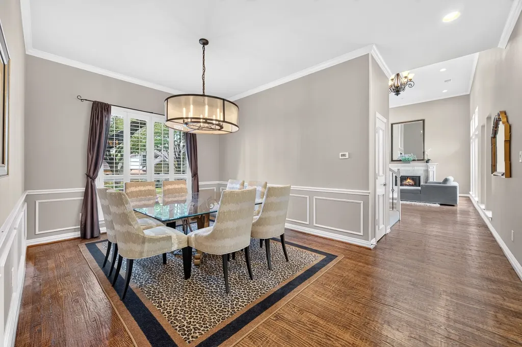 18728 Thorntree Lane Dallas TX 75252