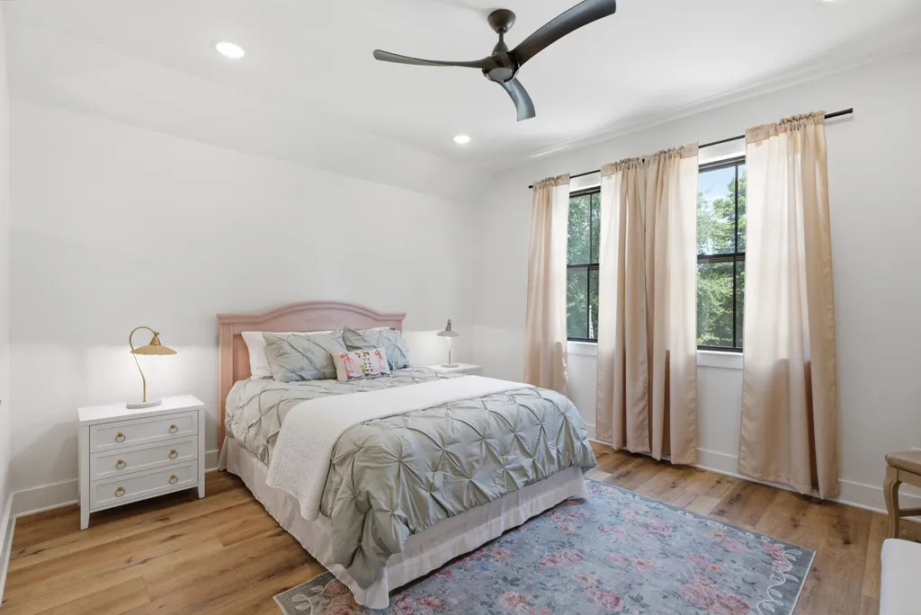 13054 Cr 185 Bullard TX 75757