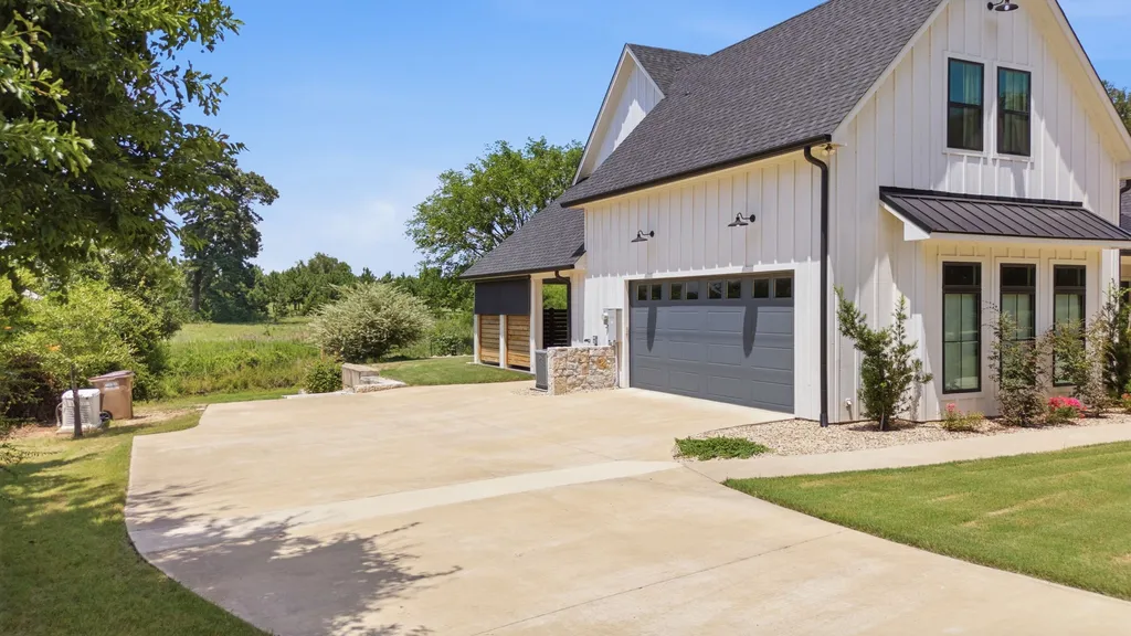 13054 Cr 185 Bullard TX 75757