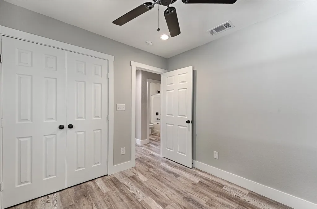 208-212 E Cherry Street Sherman TX 75090