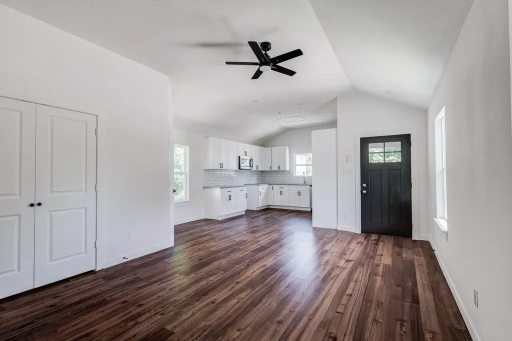4307 Copeland Street Dallas TX 75210