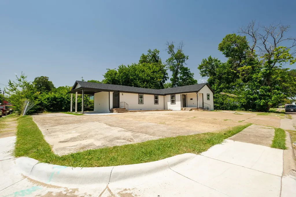 4307 Copeland Street Dallas TX 75210