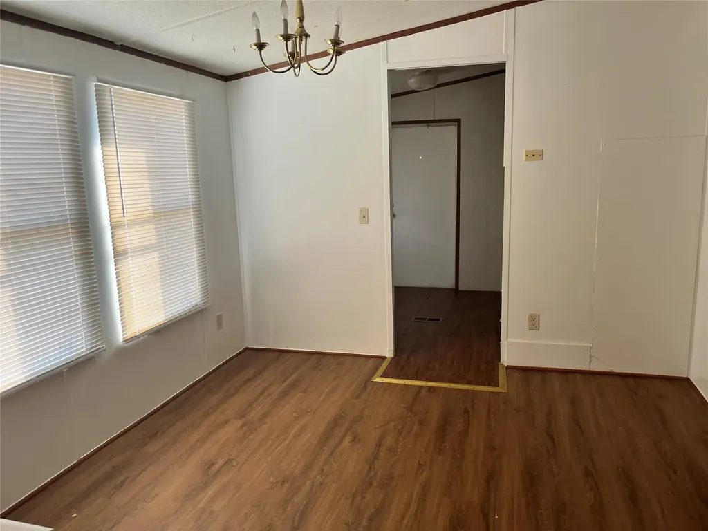 1139 Market Street Tye TX 79563