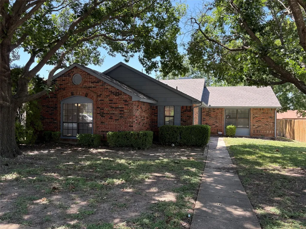 1362 Southridge Drive Lancaster TX 75146