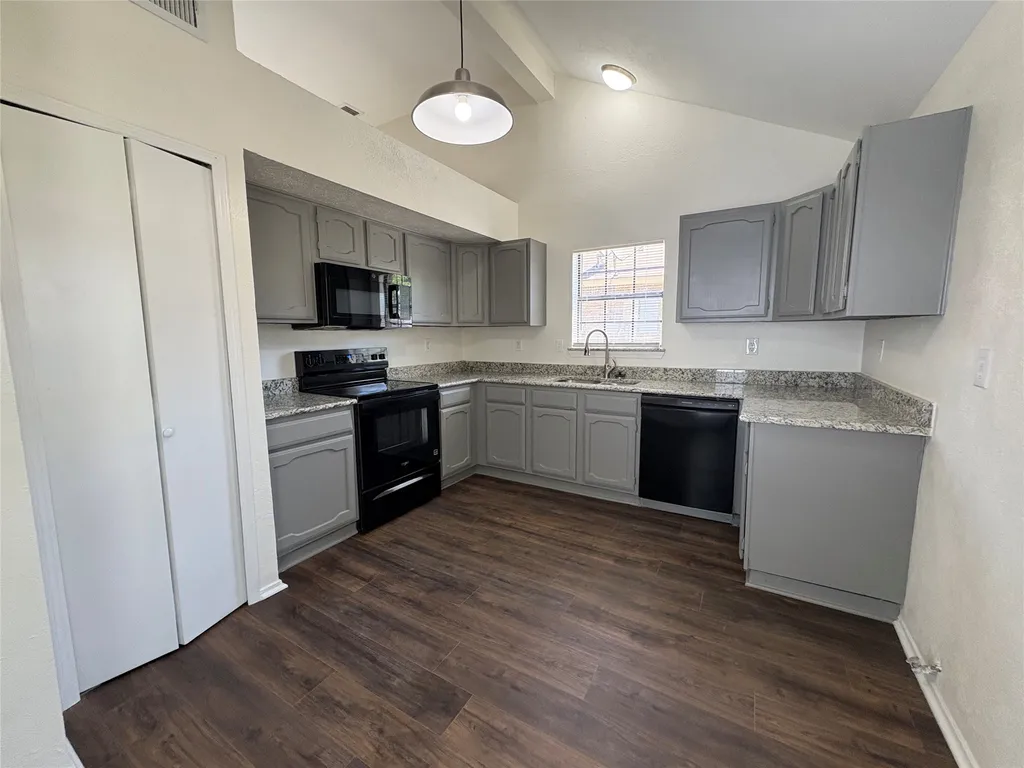 1362 Southridge Drive Lancaster TX 75146