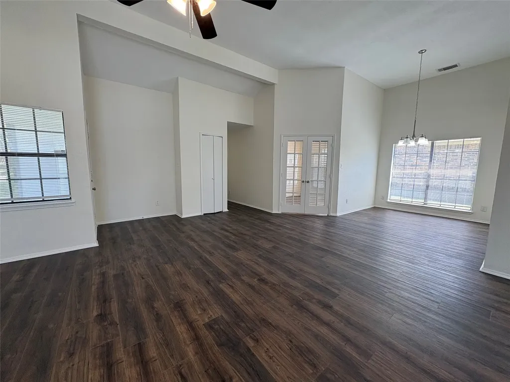 1362 Southridge Drive Lancaster TX 75146