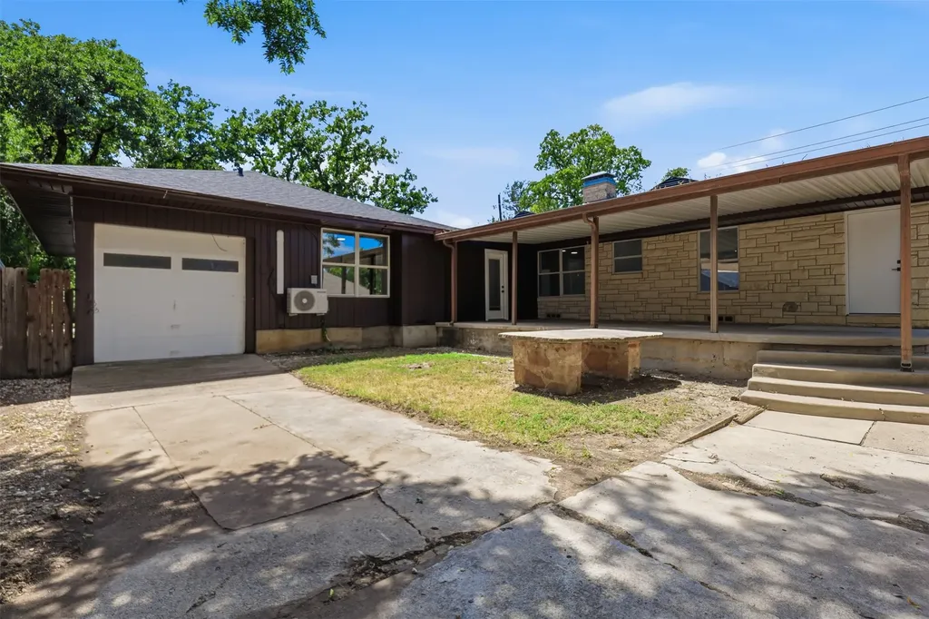 1170 W Frey Street Stephenville TX 76401