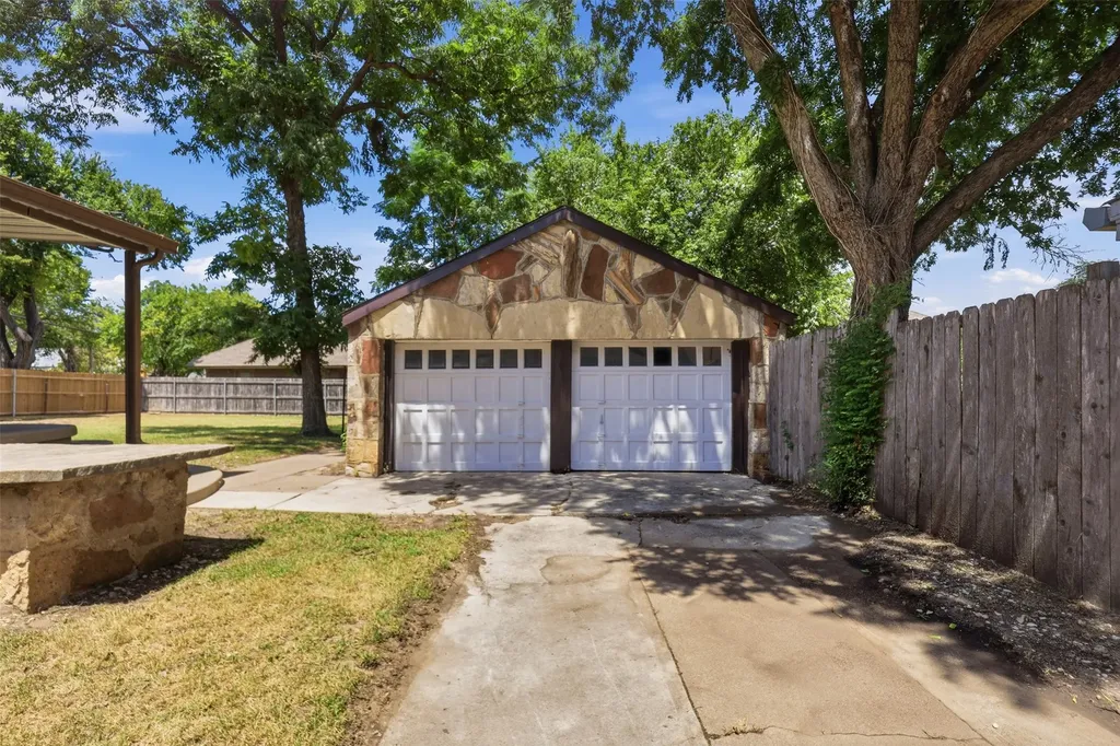 1170 W Frey Street Stephenville TX 76401