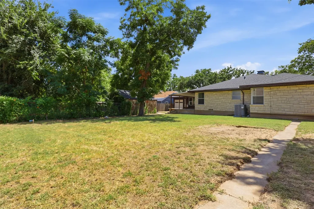 1170 W Frey Street Stephenville TX 76401