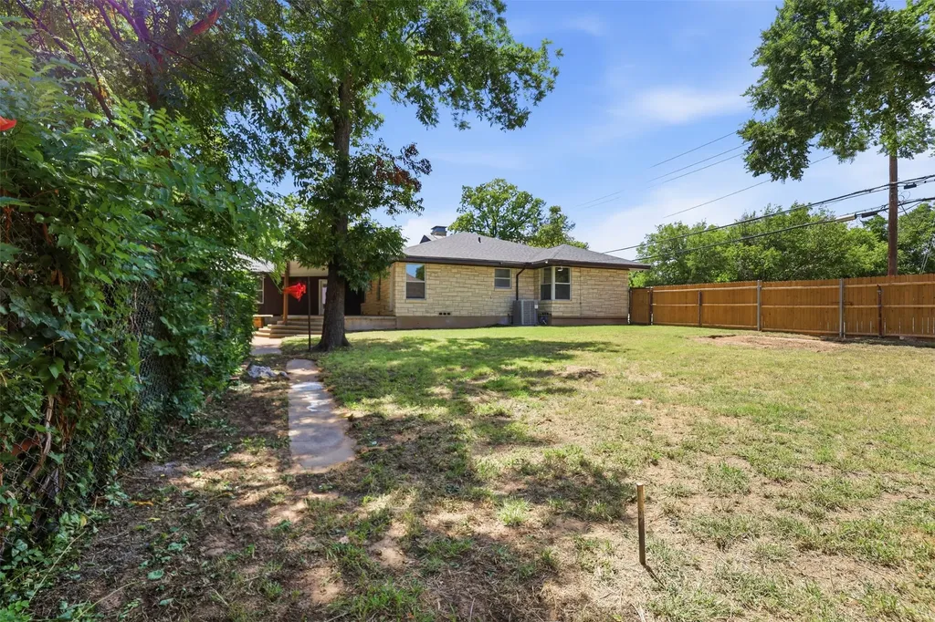 1170 W Frey Street Stephenville TX 76401