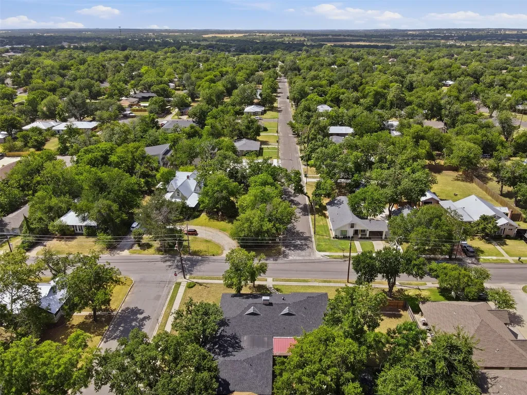 1170 W Frey Street Stephenville TX 76401