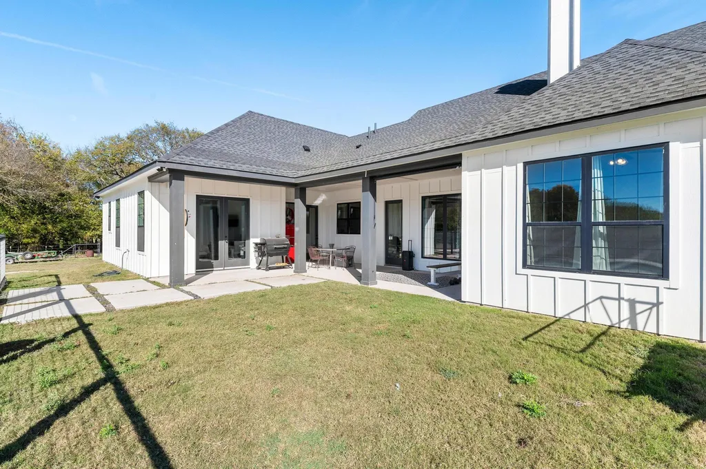 856 Yowell Hill Road Whitewright TX 75491