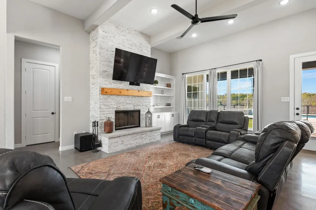 856 Yowell Hill Road Whitewright TX 75491