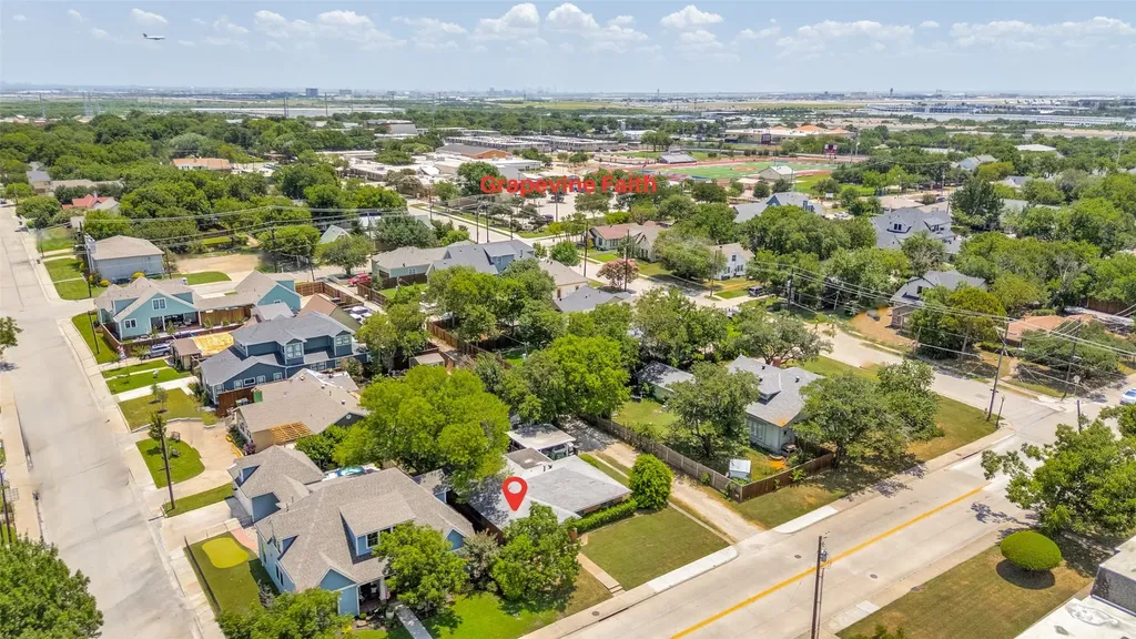 311 S Dooley Street Grapevine TX 76051