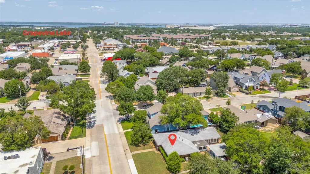 311 S Dooley Street Grapevine TX 76051