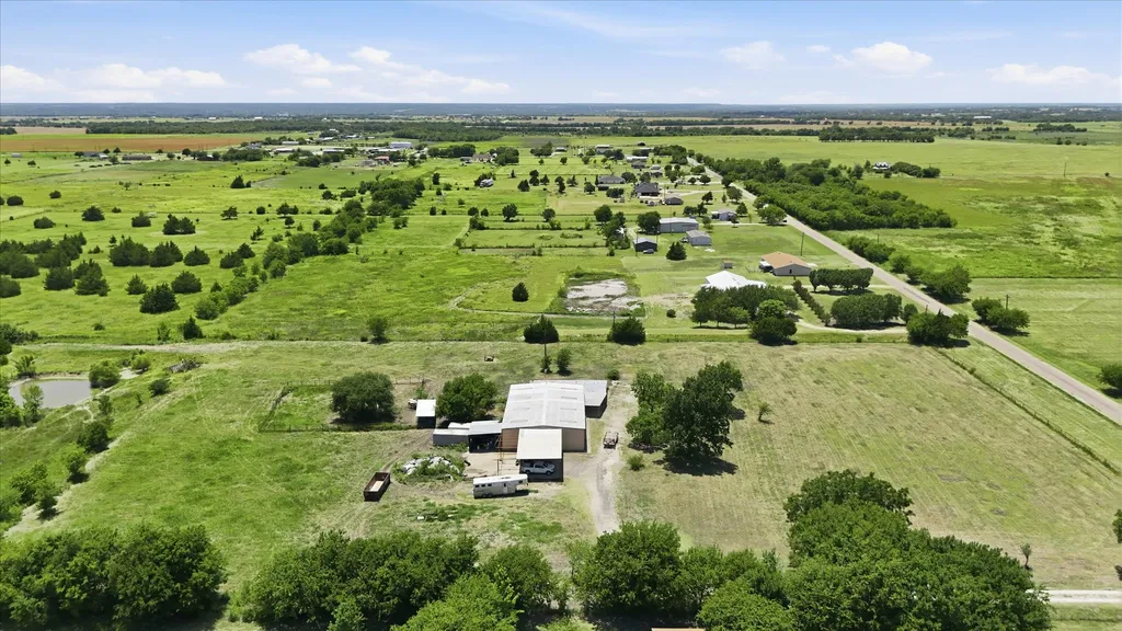 611 Johnston Road Waxahachie TX 75167
