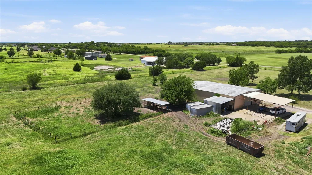 611 Johnston Road Waxahachie TX 75167