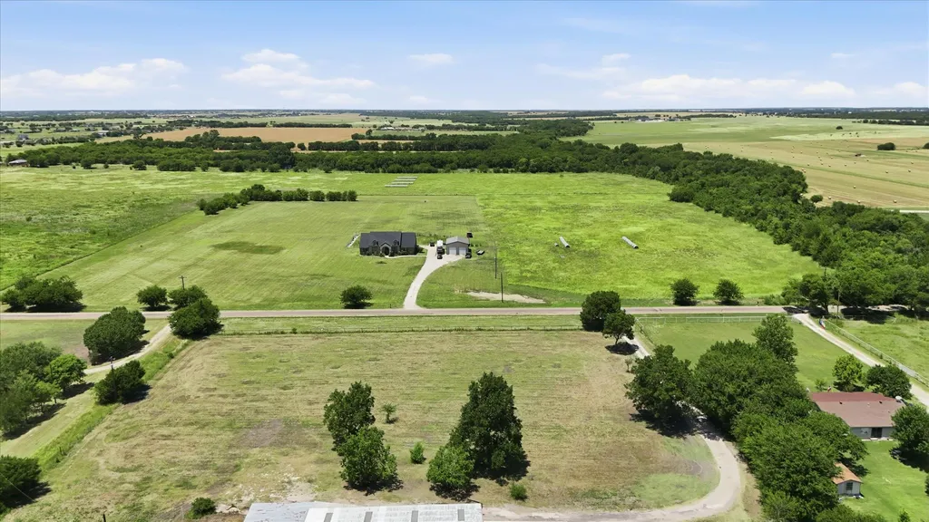 611 Johnston Road Waxahachie TX 75167