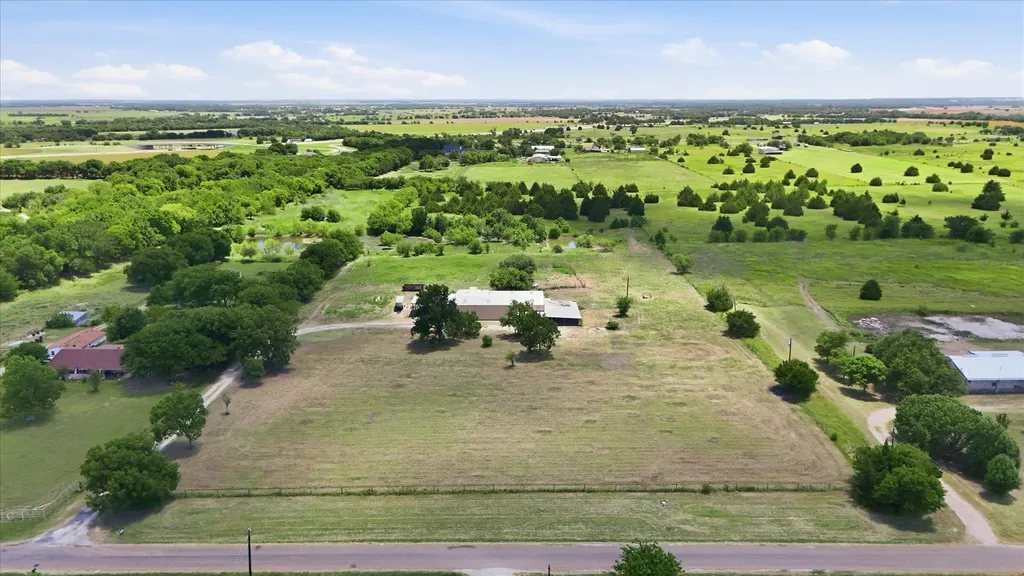 611 Johnston Road Waxahachie TX 75167