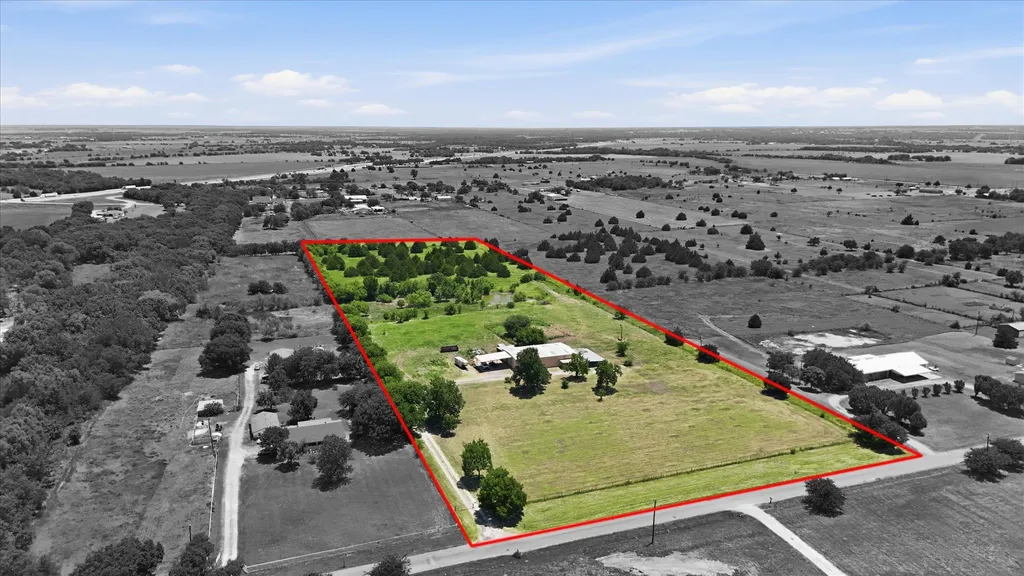 611 Johnston Road Waxahachie TX 75167