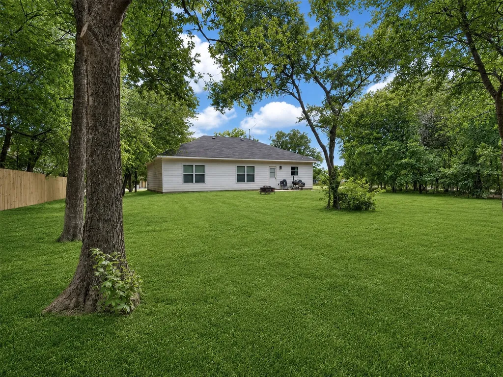 309 Francis Street Hillsboro TX 76645