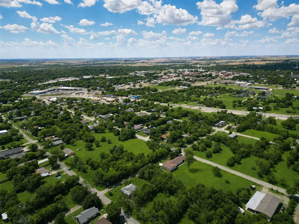 309 Francis Street Hillsboro TX 76645