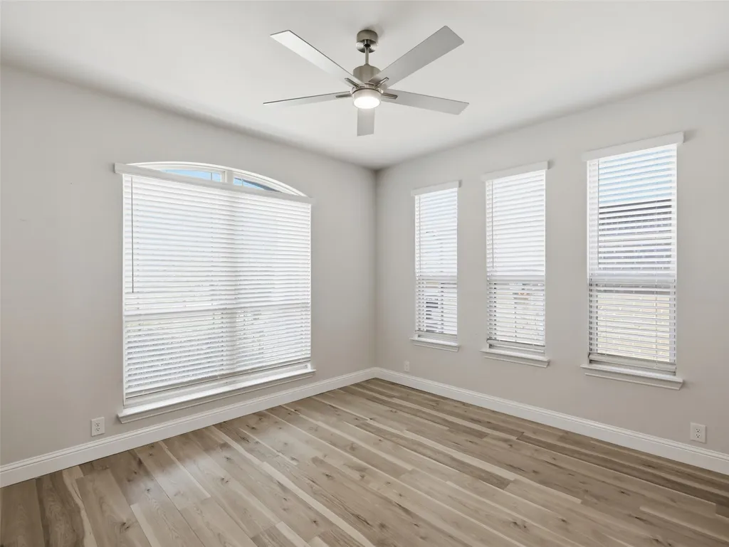 201 Sweetwater Drive Commerce TX 75428