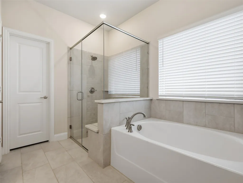 201 Sweetwater Drive Commerce TX 75428