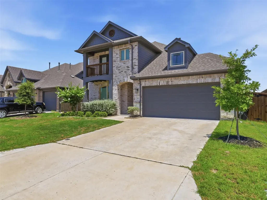 201 Sweetwater Drive Commerce TX 75428