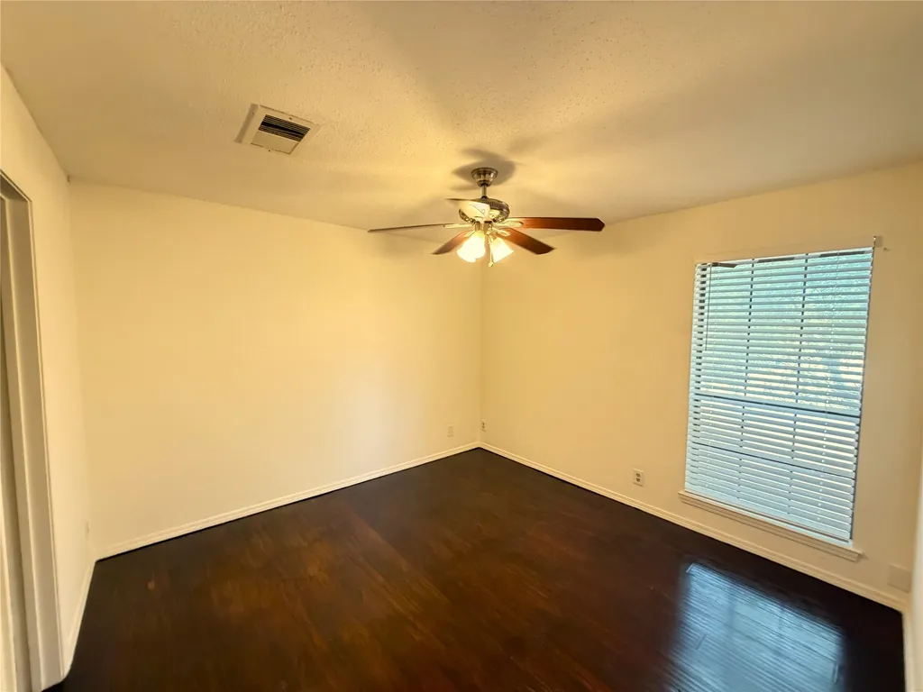 18240 Midway Road Dallas TX 75287