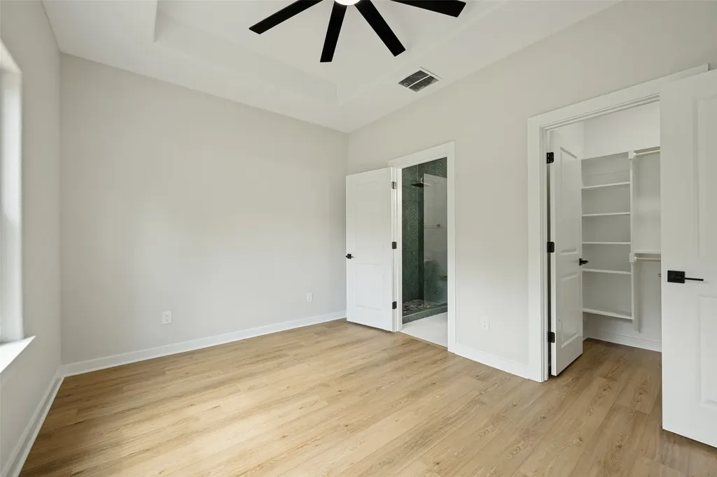 216 W Cardinal Ector TX 75439