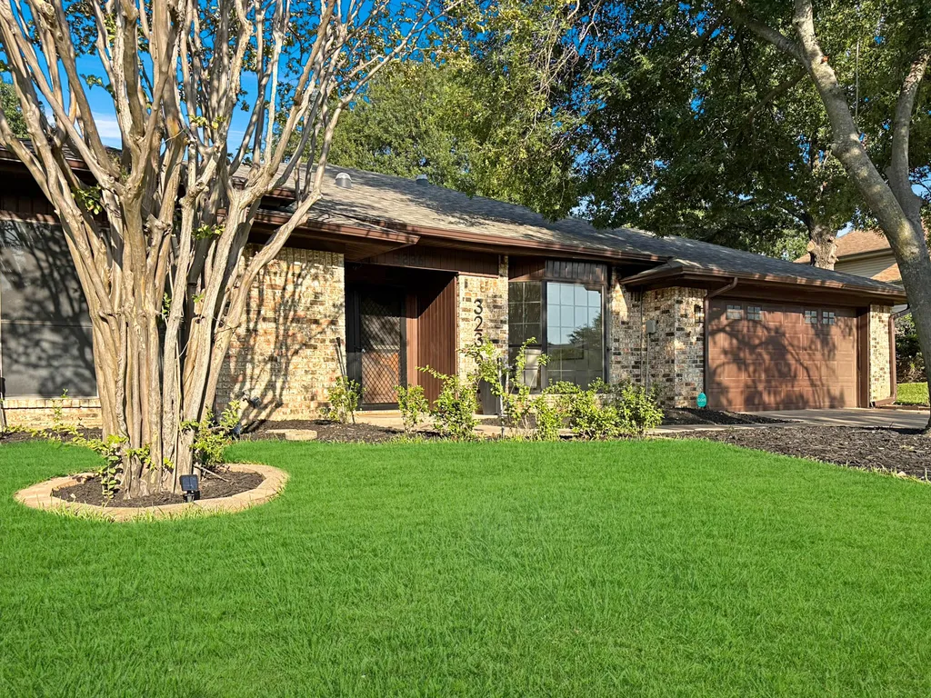 3236 Pearl Street Bedford TX 76021