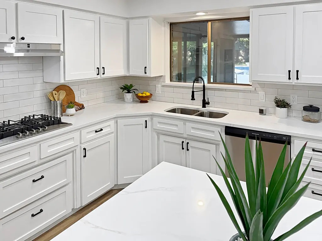 3236 Pearl Street Bedford TX 76021