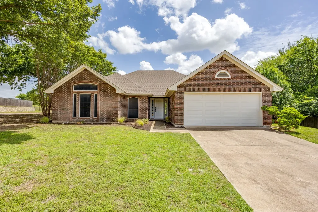 425 Hillside Drive Aledo TX 76008