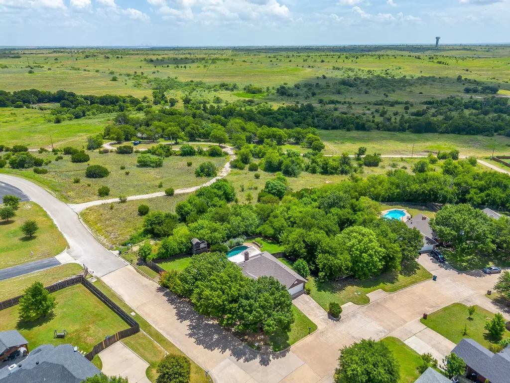 425 Hillside Drive Aledo TX 76008