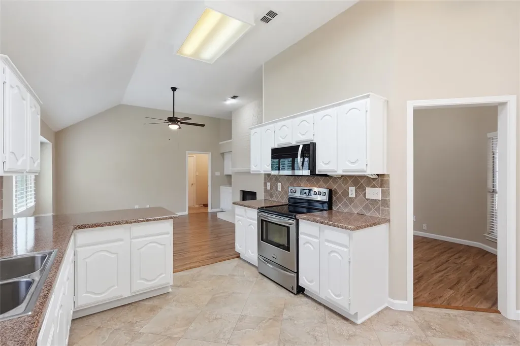 7204 Mesa Verde Trail Fort Worth TX 76137