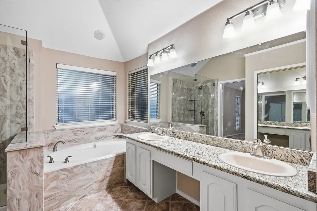 7204 Mesa Verde Trail Fort Worth TX 76137