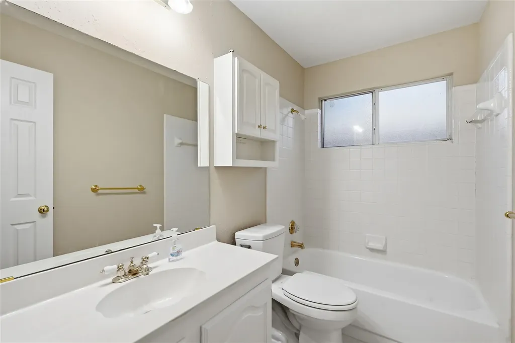 7204 Mesa Verde Trail Fort Worth TX 76137