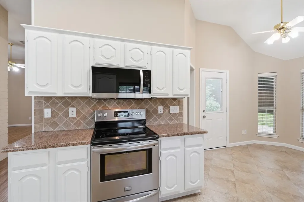 7204 Mesa Verde Trail Fort Worth TX 76137