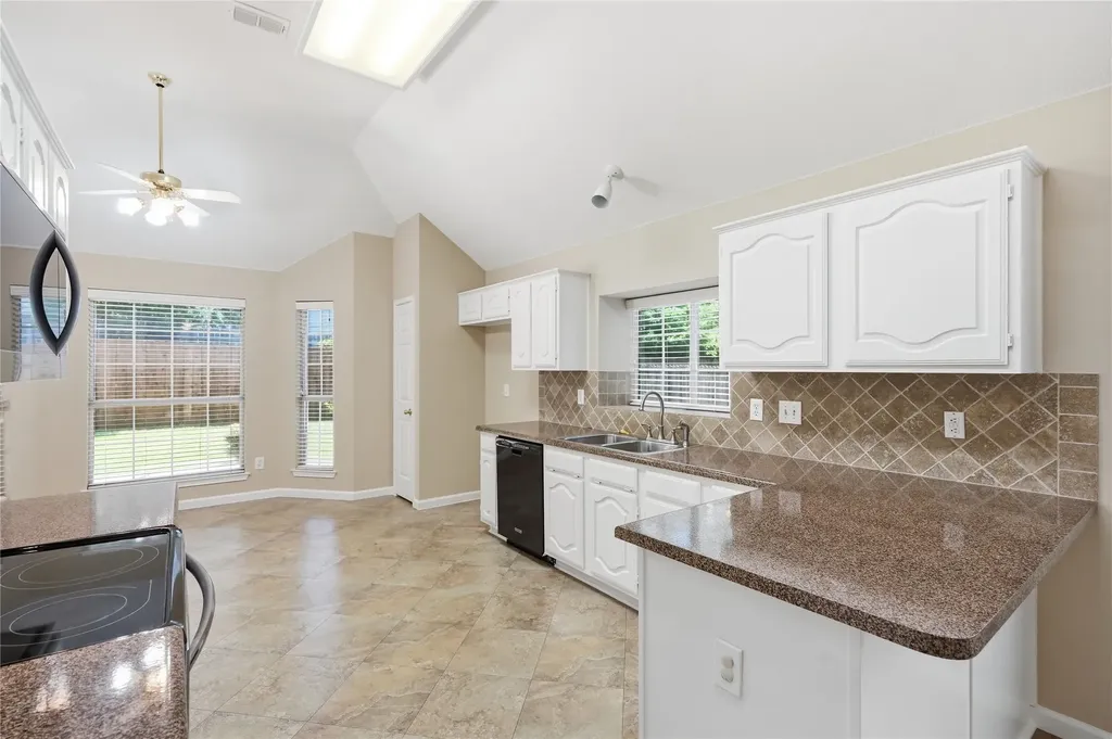 7204 Mesa Verde Trail Fort Worth TX 76137