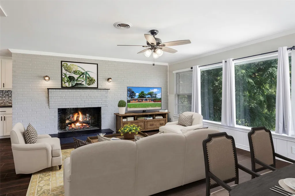2323 Sutter Street Dallas TX 75216